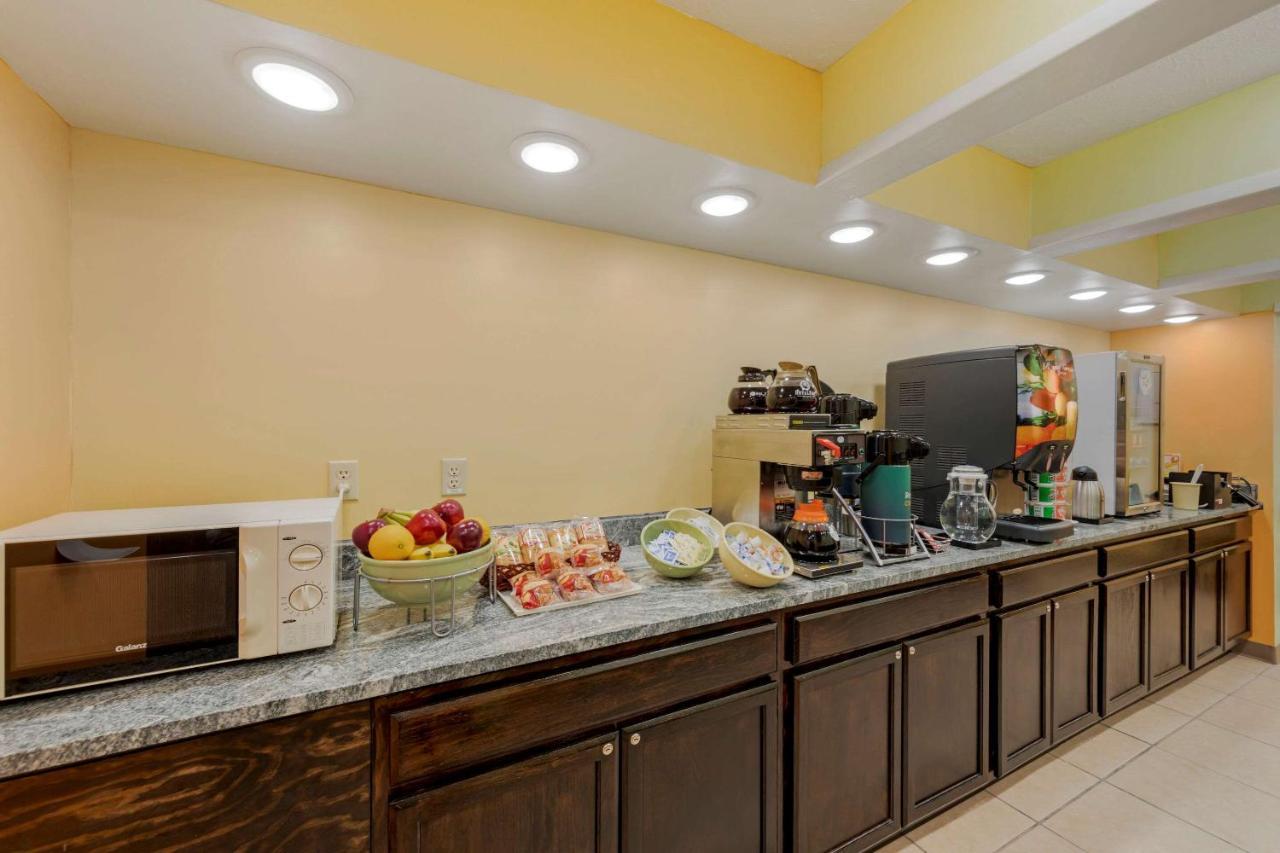 Hamilton Quality Inn מראה חיצוני תמונה
