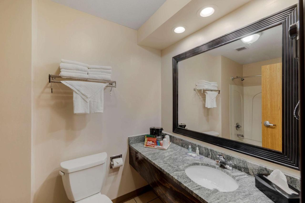 Hamilton Quality Inn מראה חיצוני תמונה