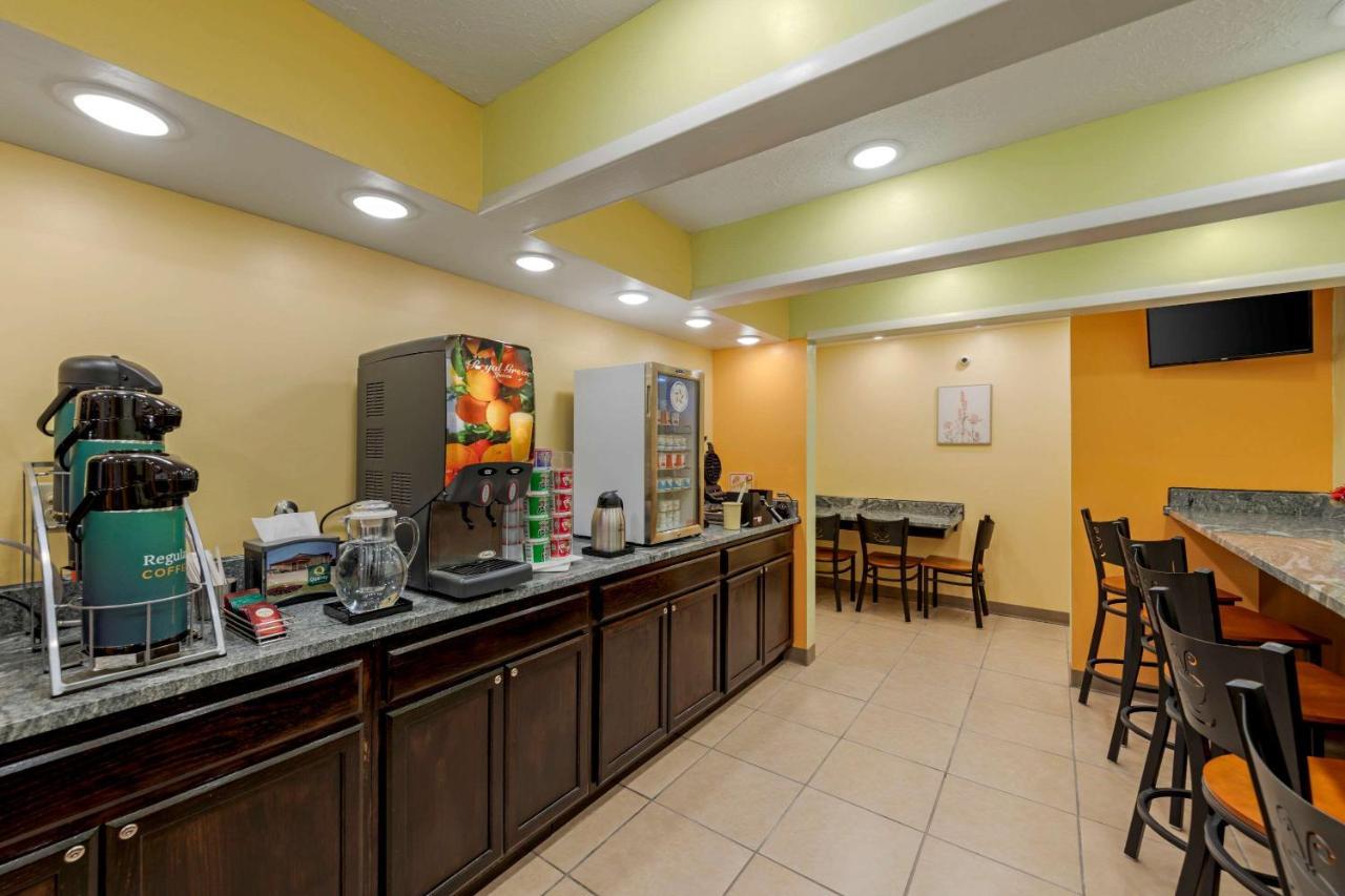 Hamilton Quality Inn מראה חיצוני תמונה