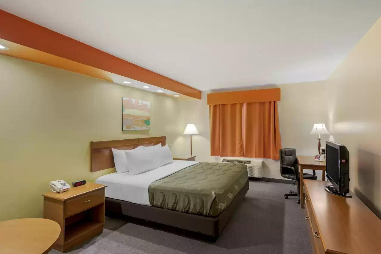 Hamilton Quality Inn מראה חיצוני תמונה