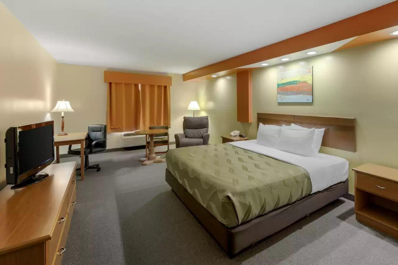 Hamilton Quality Inn מראה חיצוני תמונה